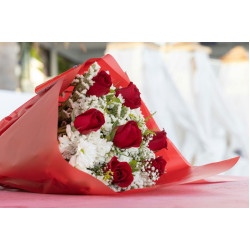 Романтичен букет за Свети Валентин