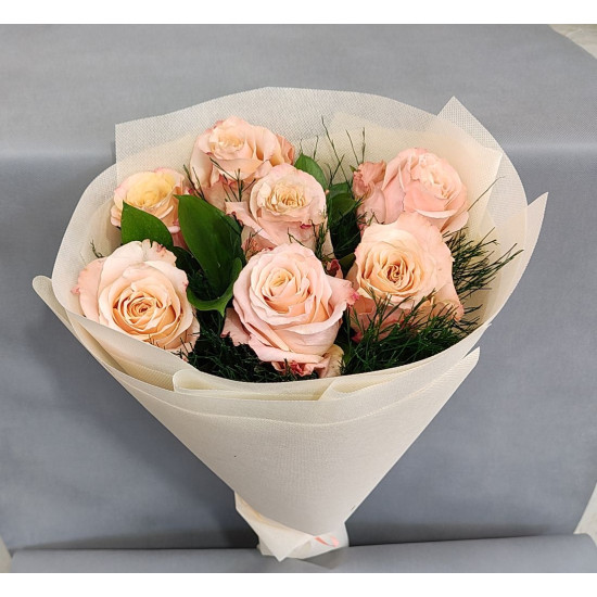 Букет със седем рози SHMMR